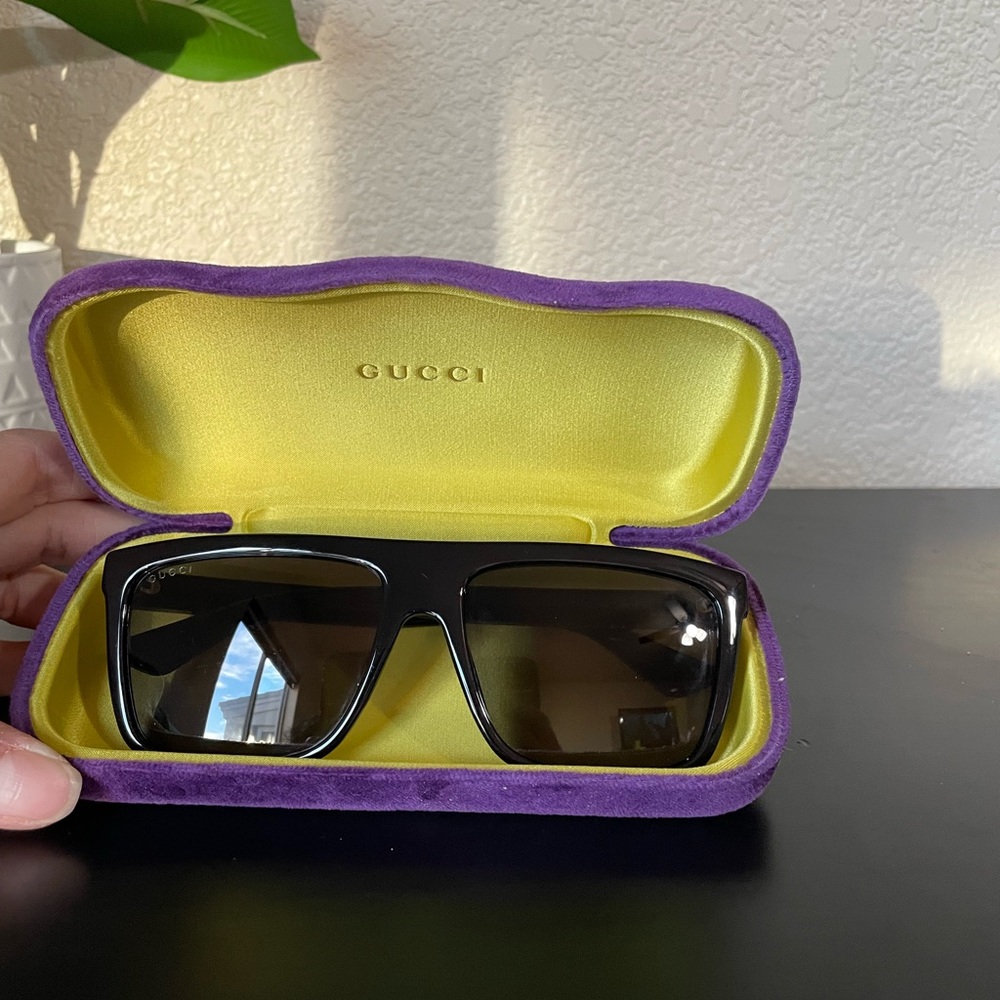 COPY - Gucci black sunglasses